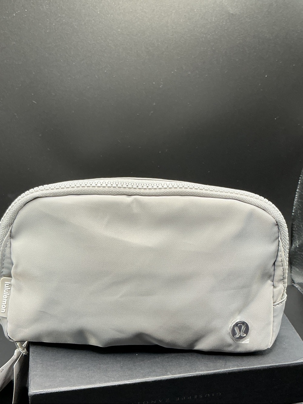 lululemon athletica Men's Light Gray Toiletry Pouch